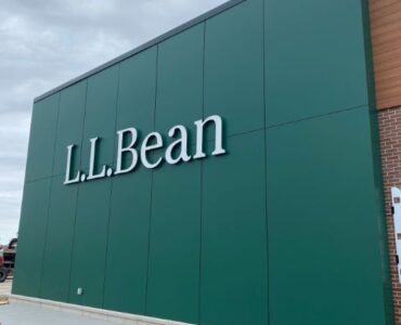 Side profile view of Spectrum Facades at LL Bean – Tuscan Village