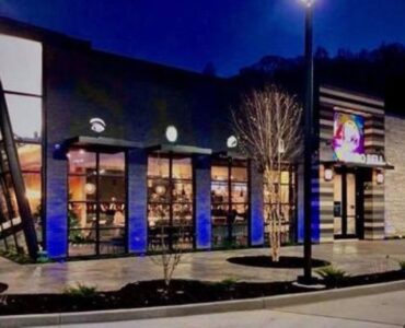 Spectrum Facades with Trespa PURA and Meteon finishes at Taco Bell in Huntington, West Virginia
