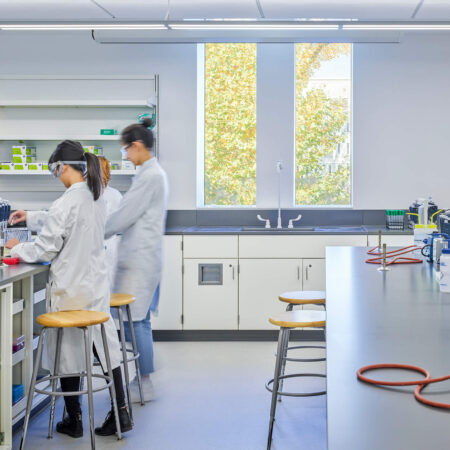 UBC-Undergrad-Teach-Labs-interior-lab