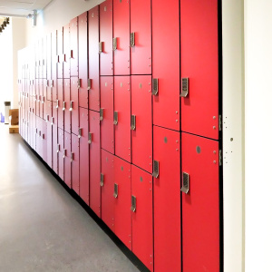 Red-color-Phenolic-lockers-with-axis-standard-keypad-locks-01