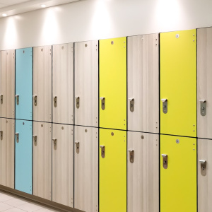 Exuding-Cool-Tones-with-Spectrum-Lockers-at-Ecole-Jean-du-Nord
