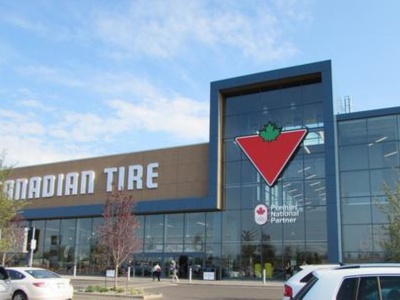 canadian-tire-alberta-designed-with-trespa_520x500 (Large)